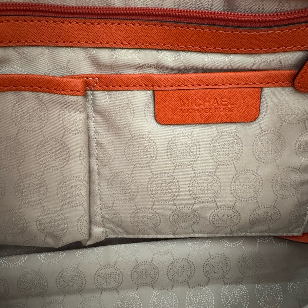 Michael Kors Orange Textured Tote Bag Gold Logo Charm Designer Shoulder - Picture 14 of 16